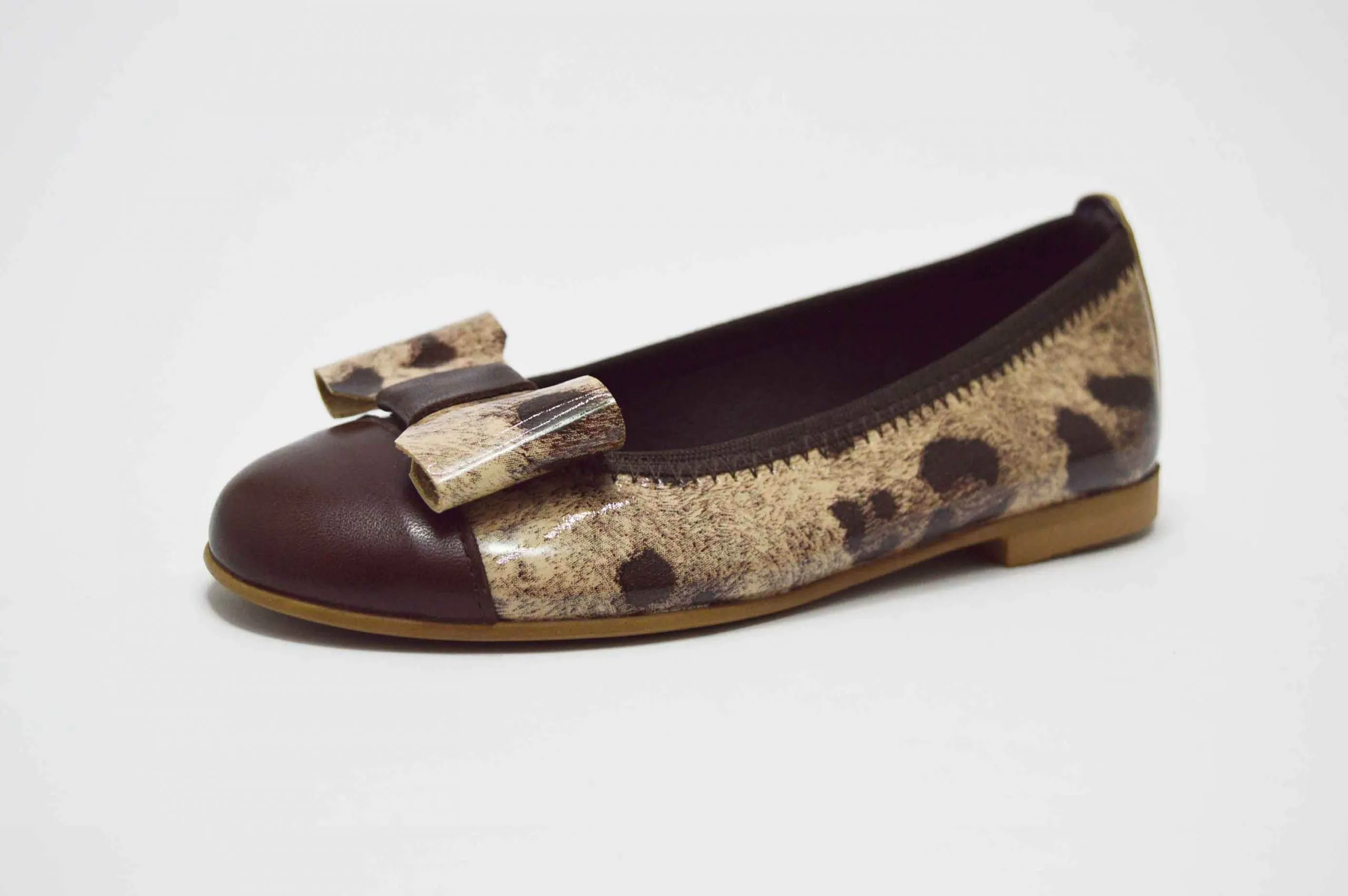 Bailarina charol leopardo lazo niña