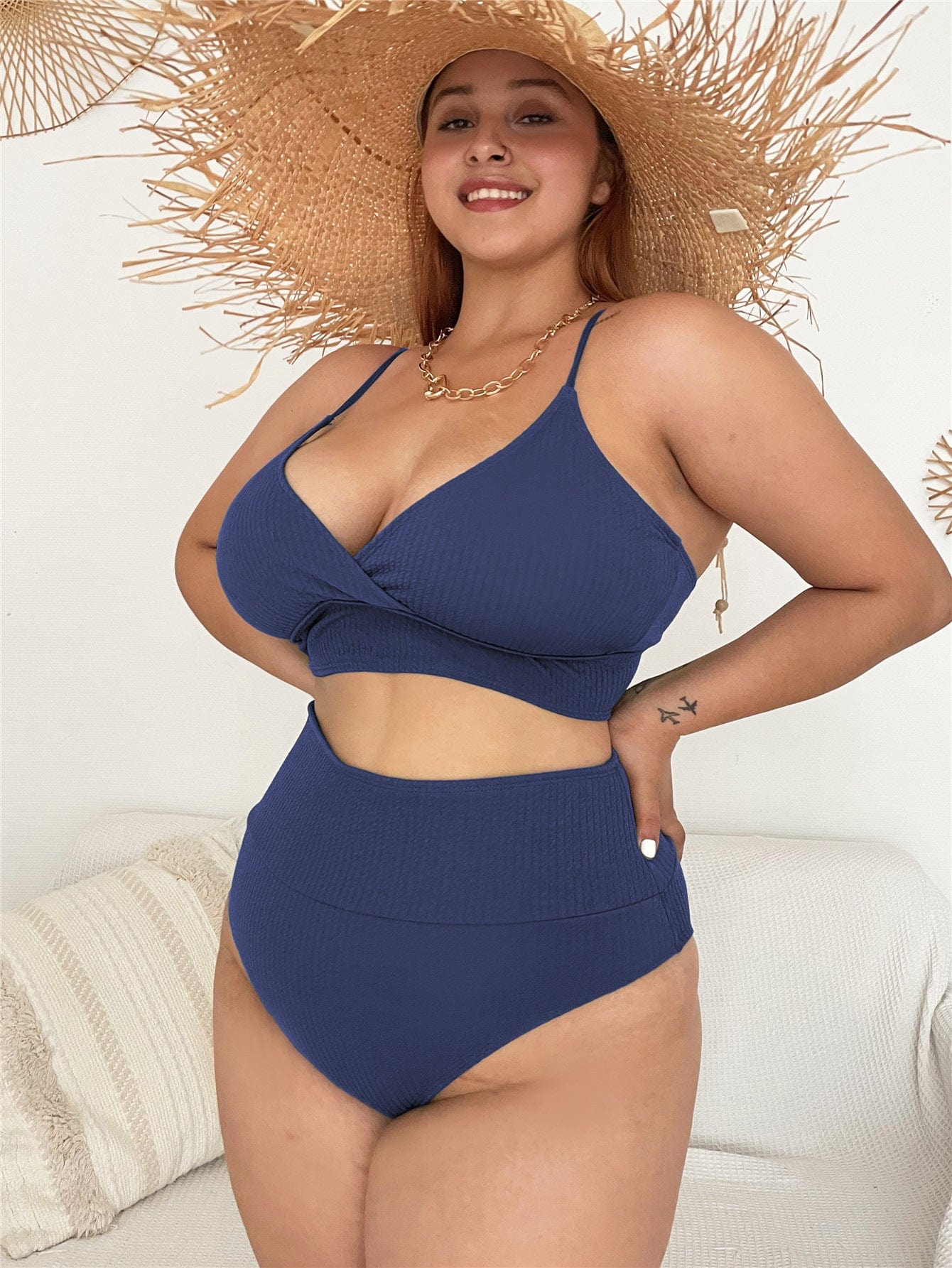 Biquini plus size de punto acanalado con cintura alta