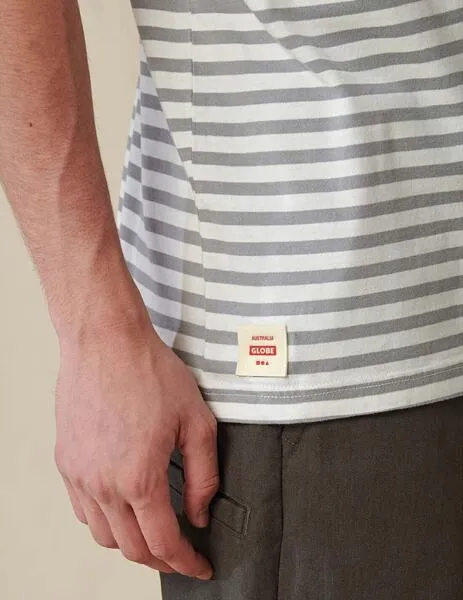 CAMISETA GLOBE HORIZON STRIPED  WHITE