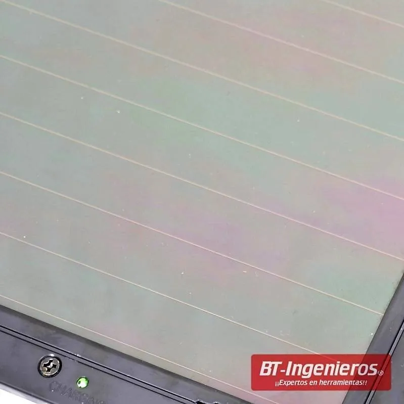 Cargador y mantenedor de batería solar 12 V.