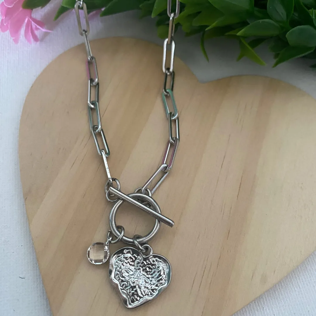 COLLAR LOVE