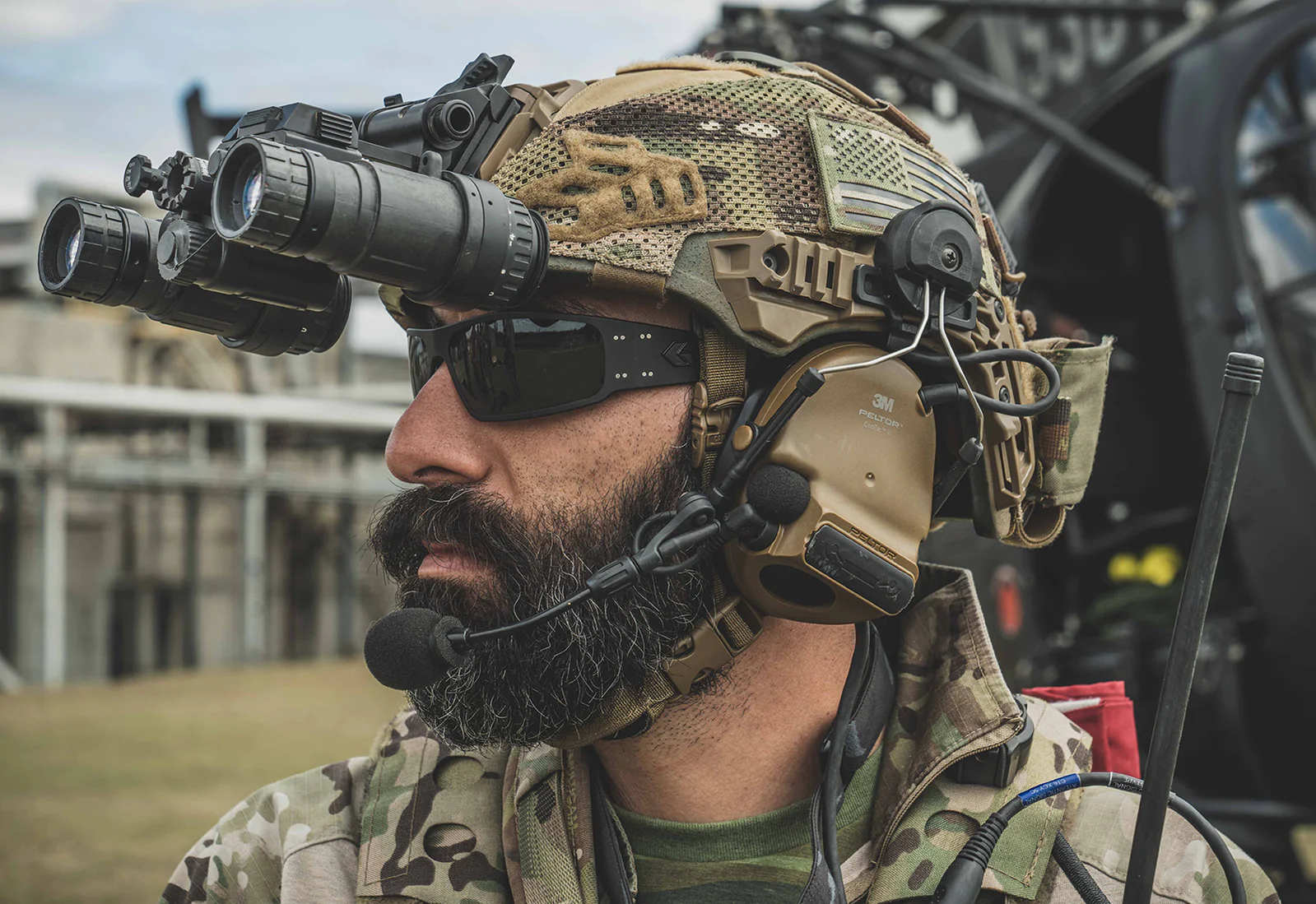 GAFAS POLARIZADAS OPTIMIZADAS MAGNUM OPZ NEGRO CERAKOTE  GATORZ
