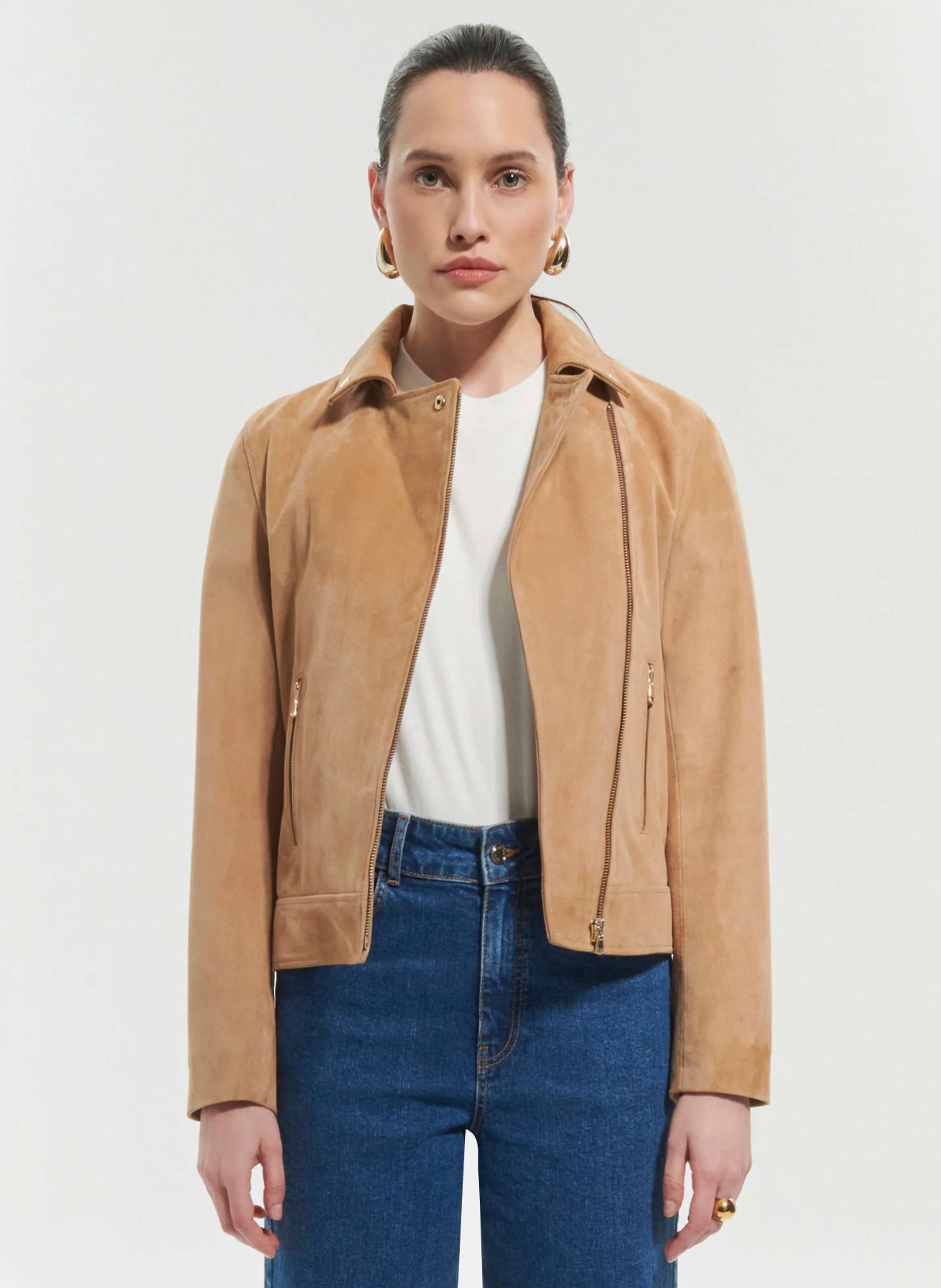 HANCORE  CHAQUETA DE CUERO DE TERCIOPELO CON CREMALLERA EN BEIGE