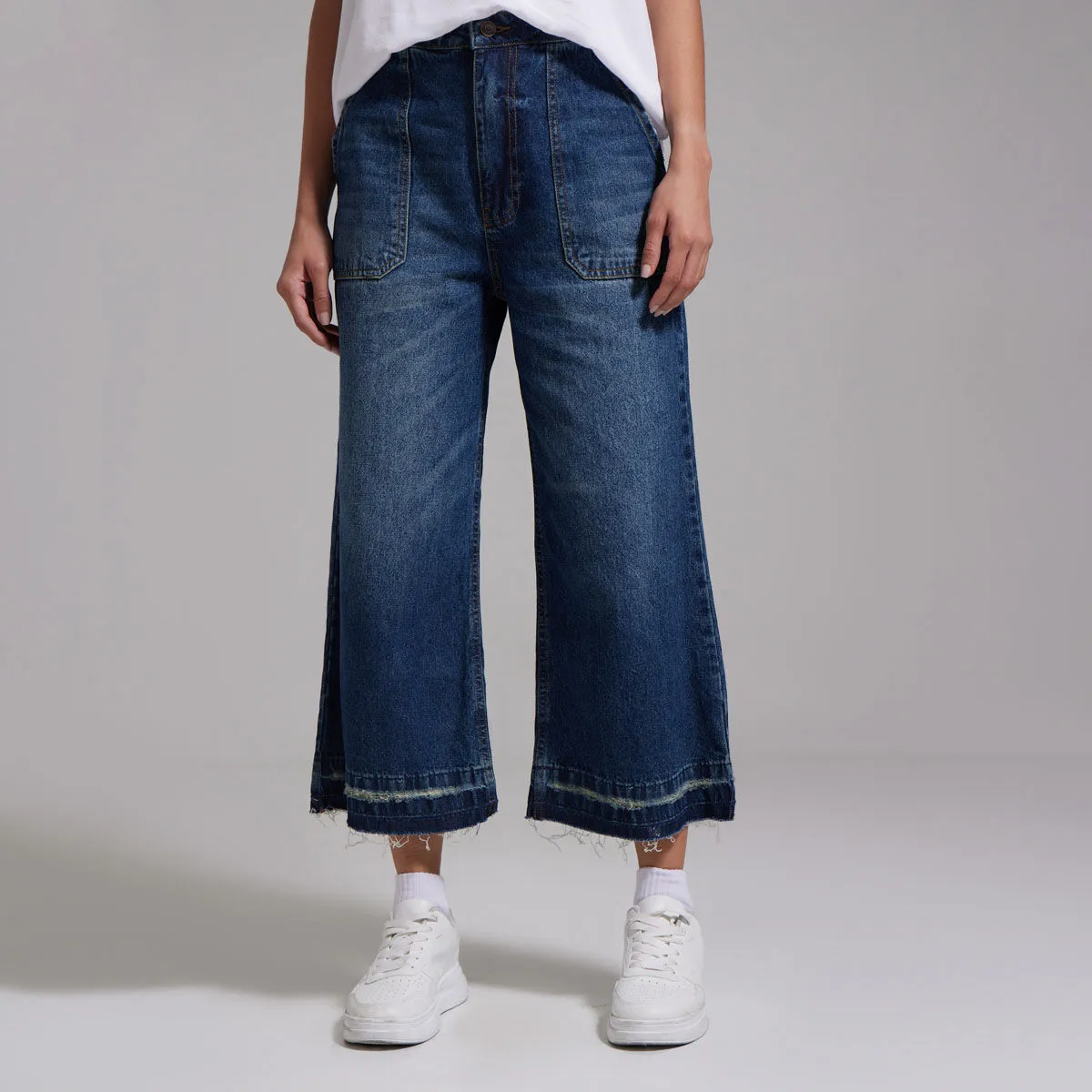 Jean Tipo Culotte Con Bolsillos De Parche