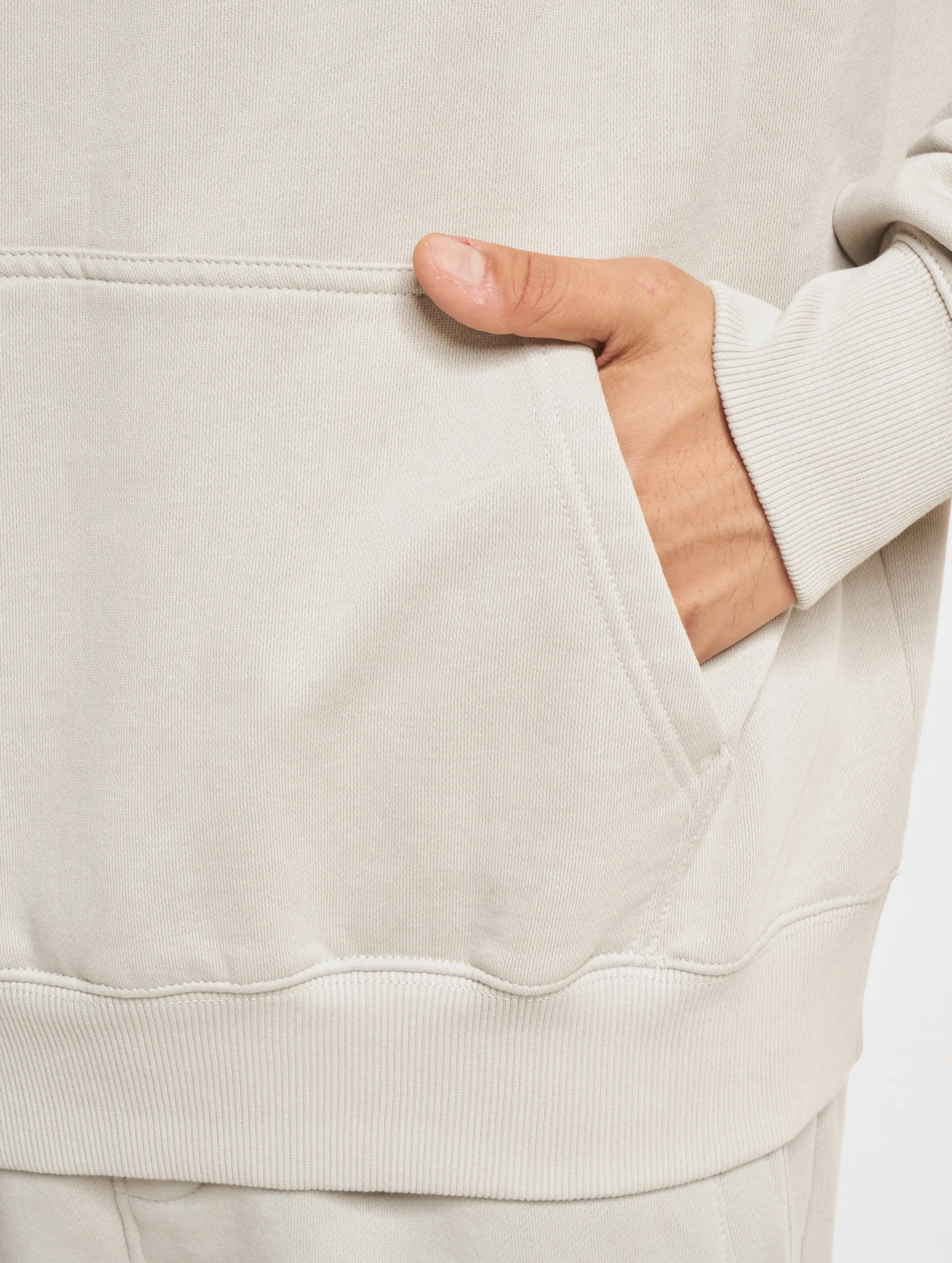 Logo Oversized