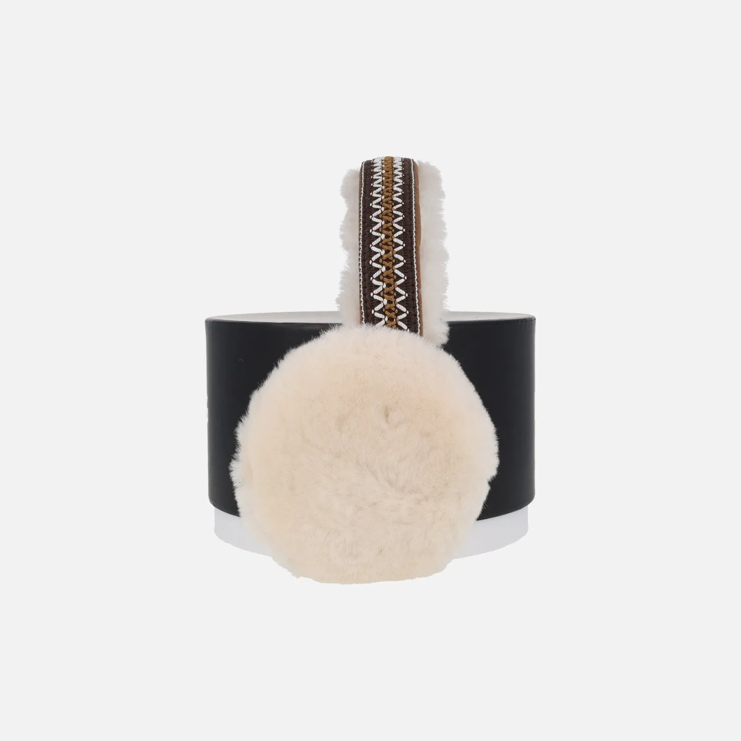 Orejeras UGG Tasman en piel de oveja con motivo trenzado