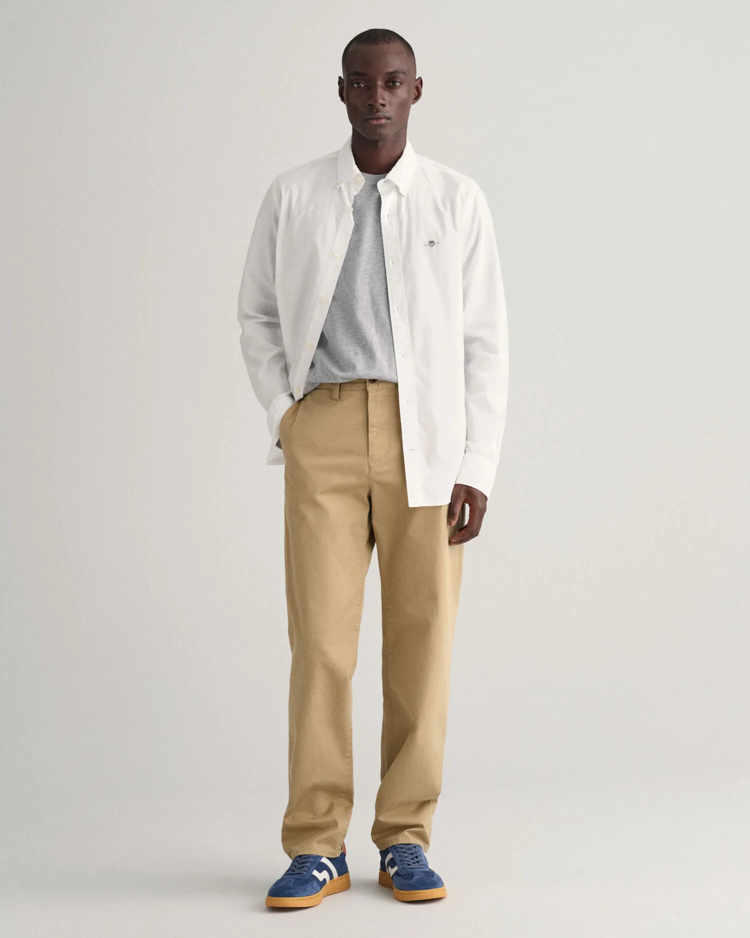Pantalones chinos Regular Fit de sarga