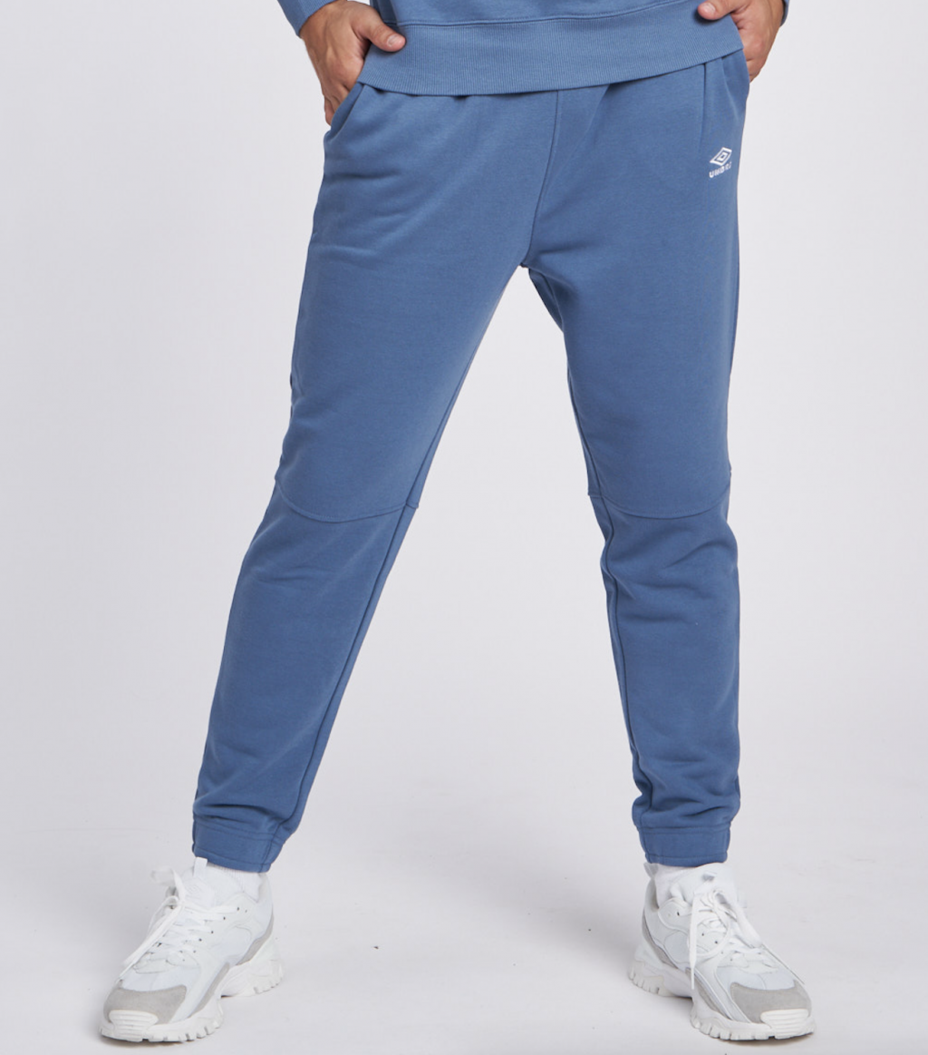 PANTALÓN UMBRO EMBOSSED LOGO JOGGER STELLAR