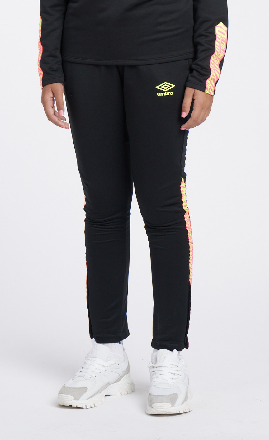 PANTALóN UMBRO AXIS TRAINING PANT  JUNIOR  BLACK / SAFETY YELLOW / KNOCKOUT PINK