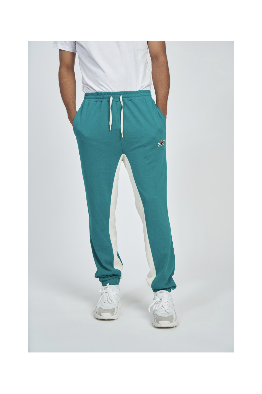 Pantalón Umbro Relaxed Jogger Quetzal Green / Papyrus