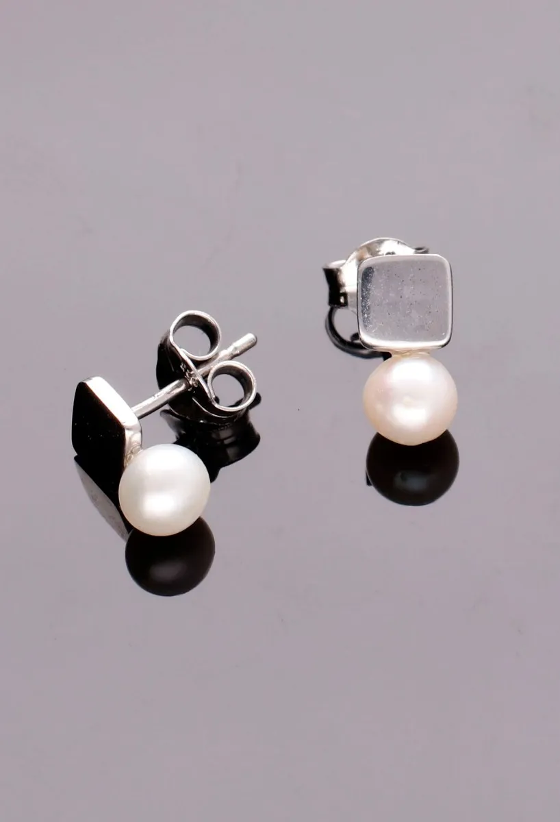 PENDIENTES DE PLATA CON PERLA 266_01372411