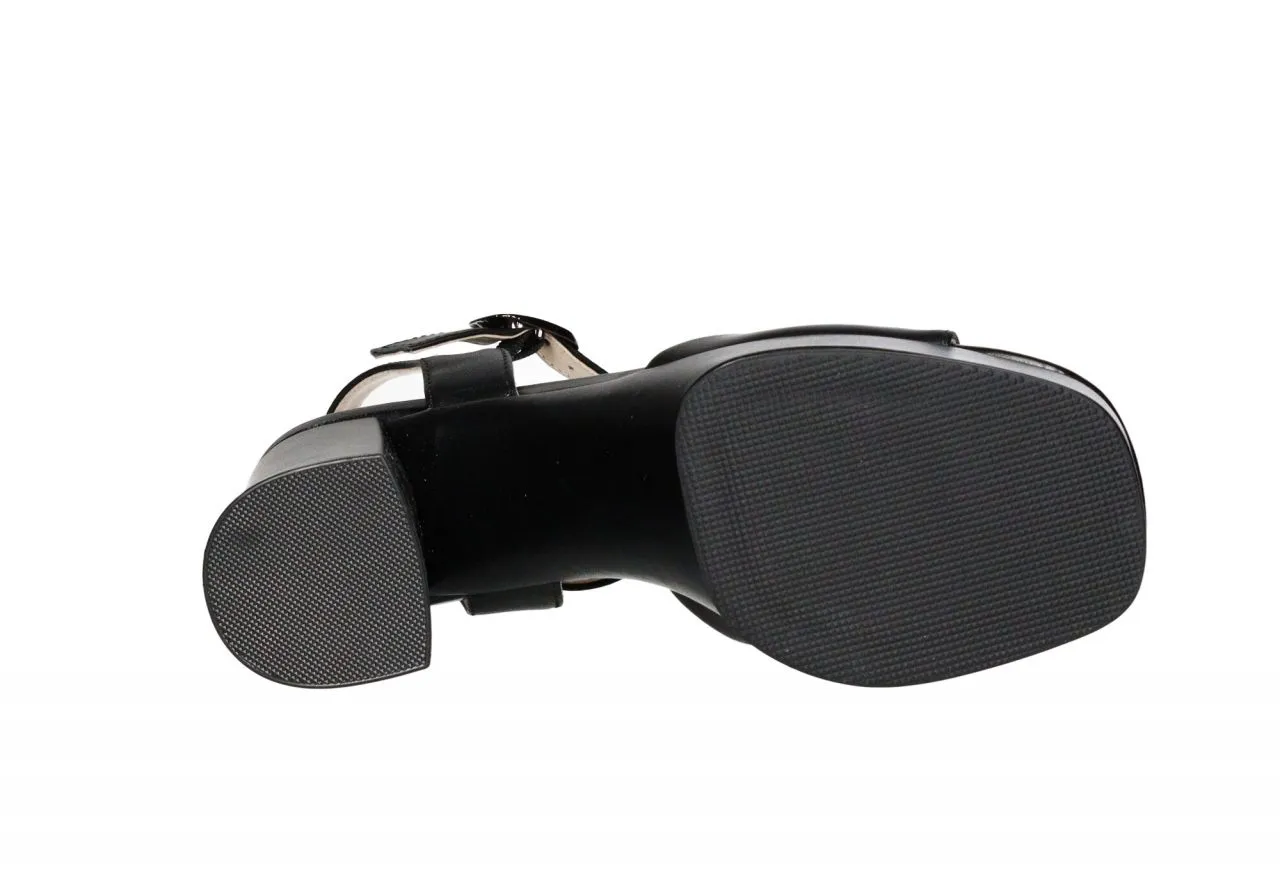 Sandalia Piel Negro Liso Tacon Alto y Pataforma