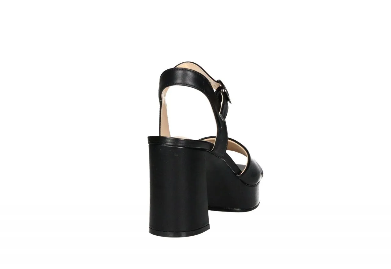 Sandalia Piel Negro Liso Tacon Alto y Pataforma