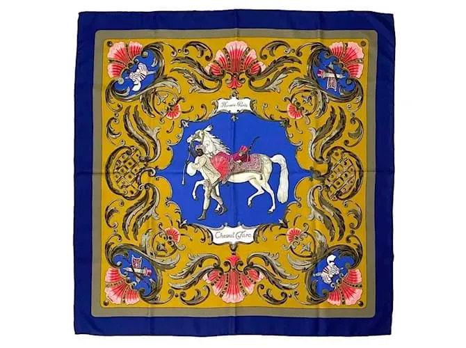 Silk In Carré Hermès Castaño 