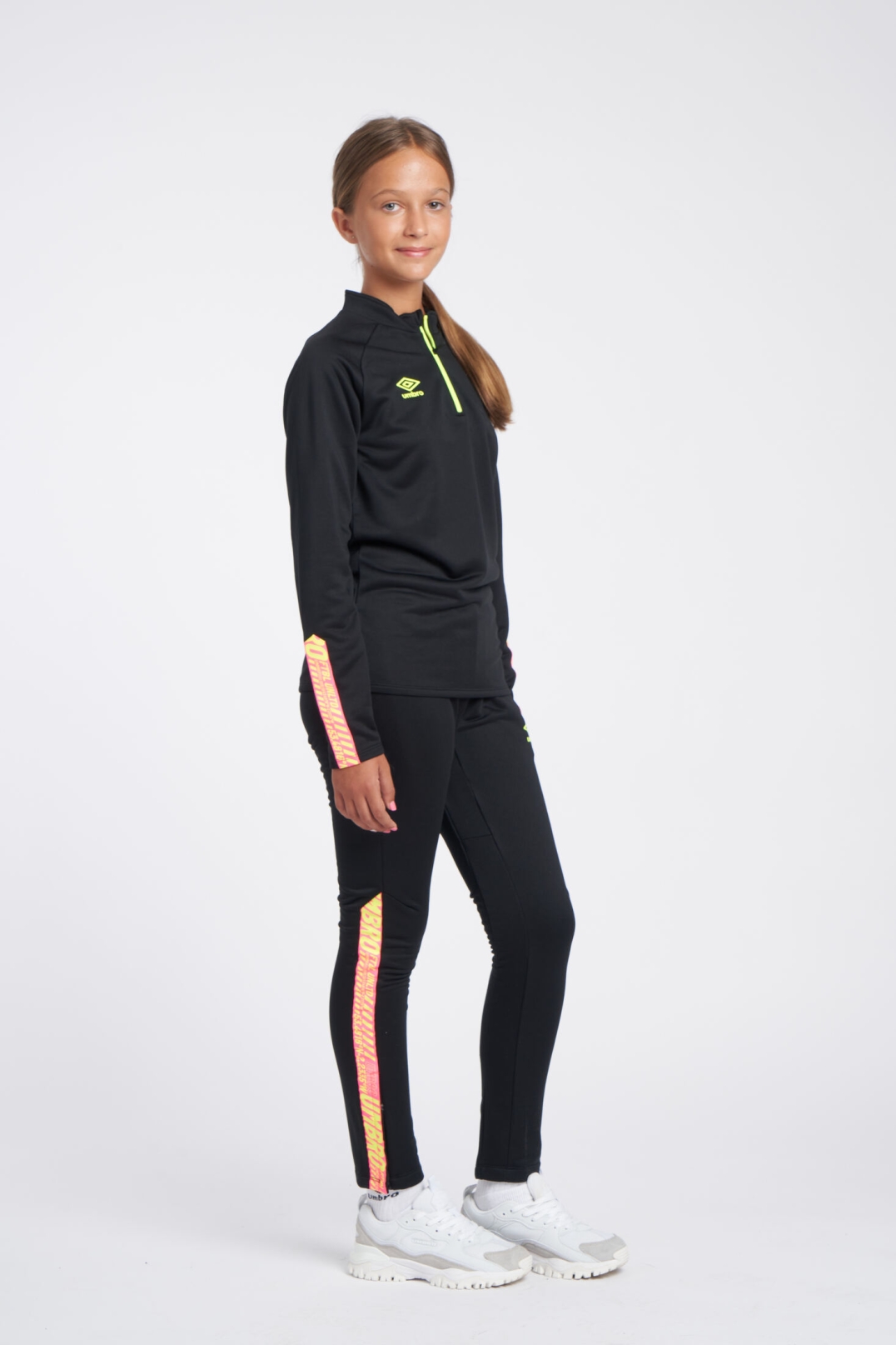 SUDADERA UMBRO AXIS HALF ZIP  JUNIOR  BLACK / SAFETY YELLOW / KNOCKOUT PINK