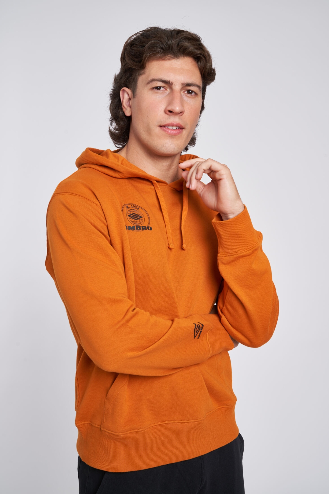 SUDADERA UMBRO COLLEGIATE GRAPHIC HOODIE PUMPINK SPICE