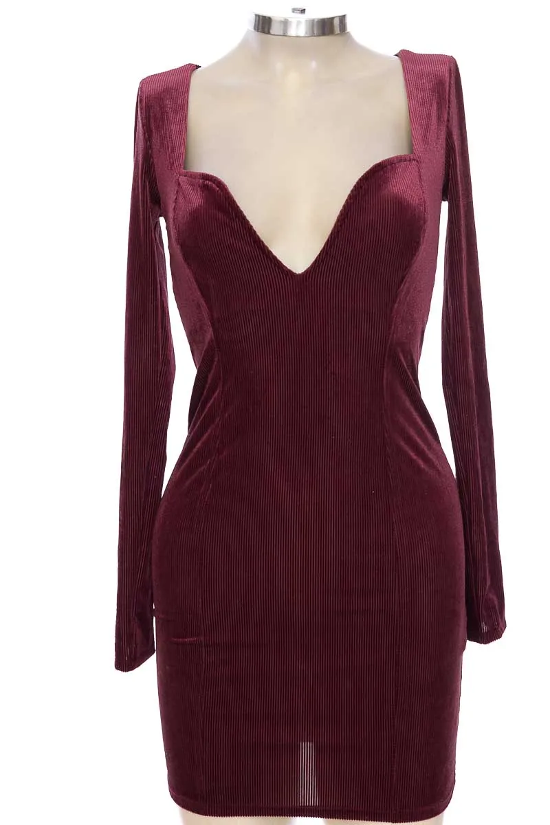 VESTIDO / ENTERIZO COLOR VINOTINTO  FOREVER 21