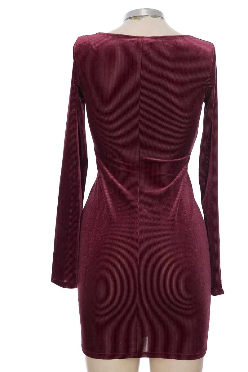 VESTIDO / ENTERIZO COLOR VINOTINTO  FOREVER 21
