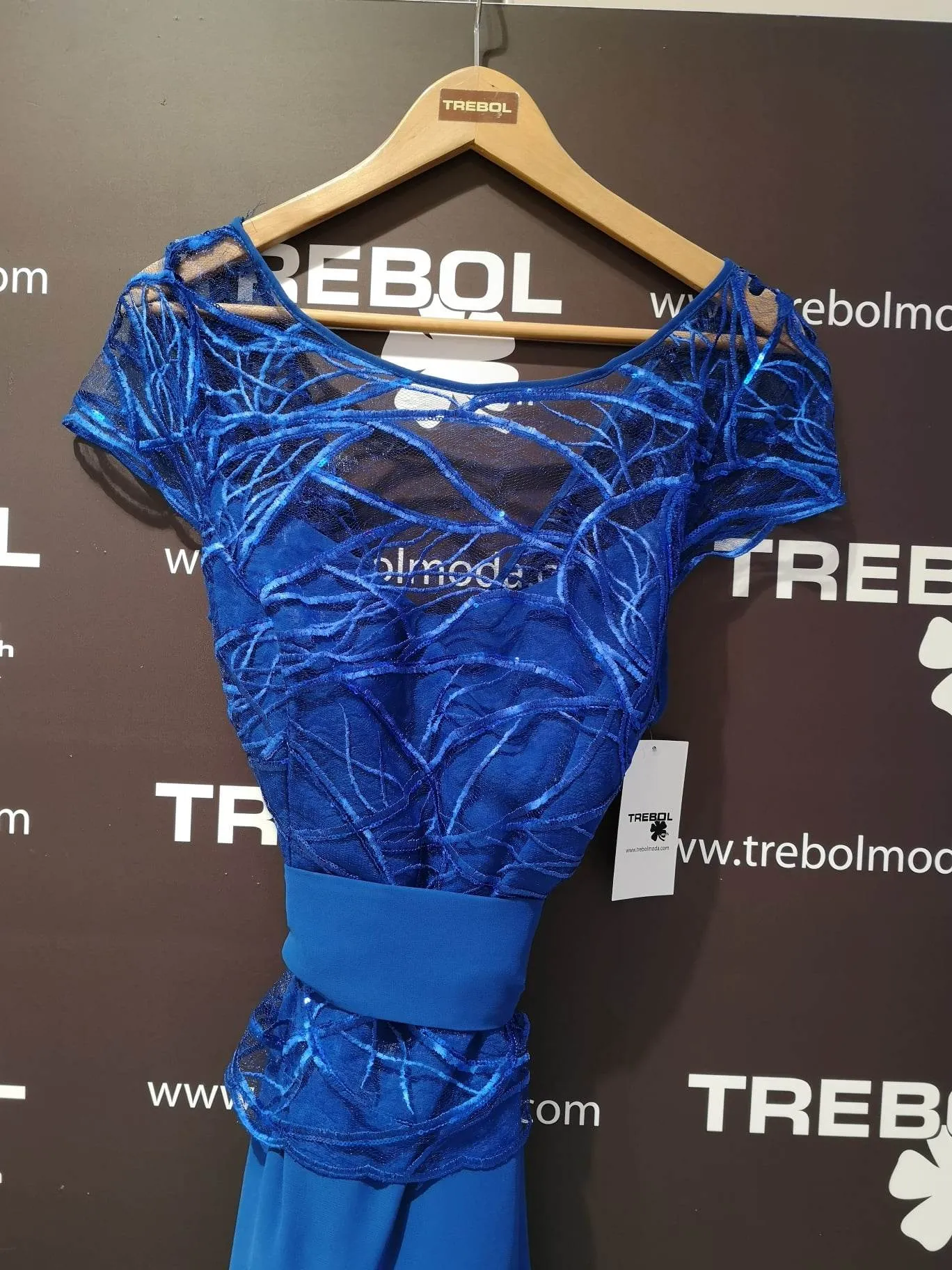 Vestido largo con manguitas