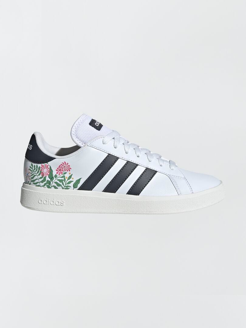 ZAPATILLAS 'ADIDAS' 'GRAND COURT' DE FLORES  BLANCO