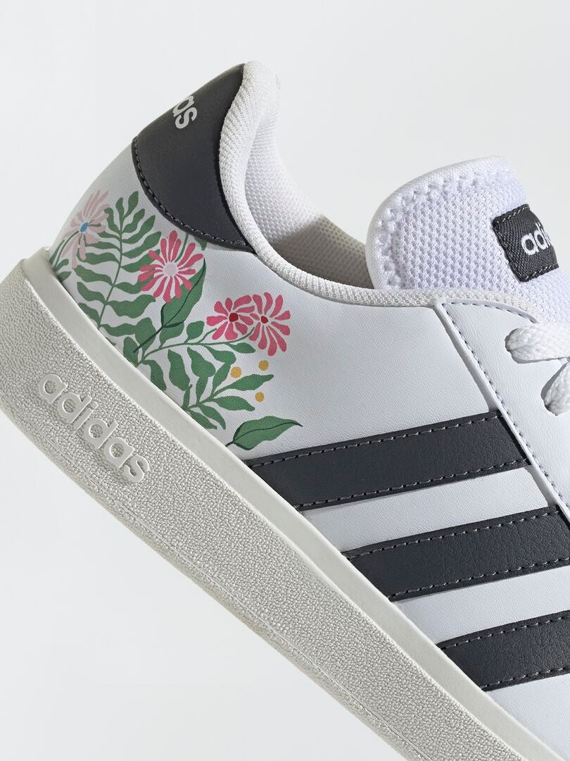 ZAPATILLAS 'ADIDAS' 'GRAND COURT' DE FLORES  BLANCO